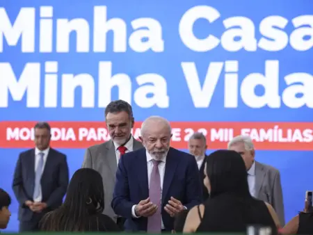 Imagem: O presidente Luiz Inácio Lula da Silva participa da entrega de moradias do Minha Casa, Minha Vida, em 24.mar.2026 - Marcelo Camargo/Agência Brasil Imagem: O presidente Luiz Inácio Lula da Silva participa da entrega de moradias do Minha Casa, Minha Vida, em 24.mar.2026 - Marcelo Camargo/Agência Brasil