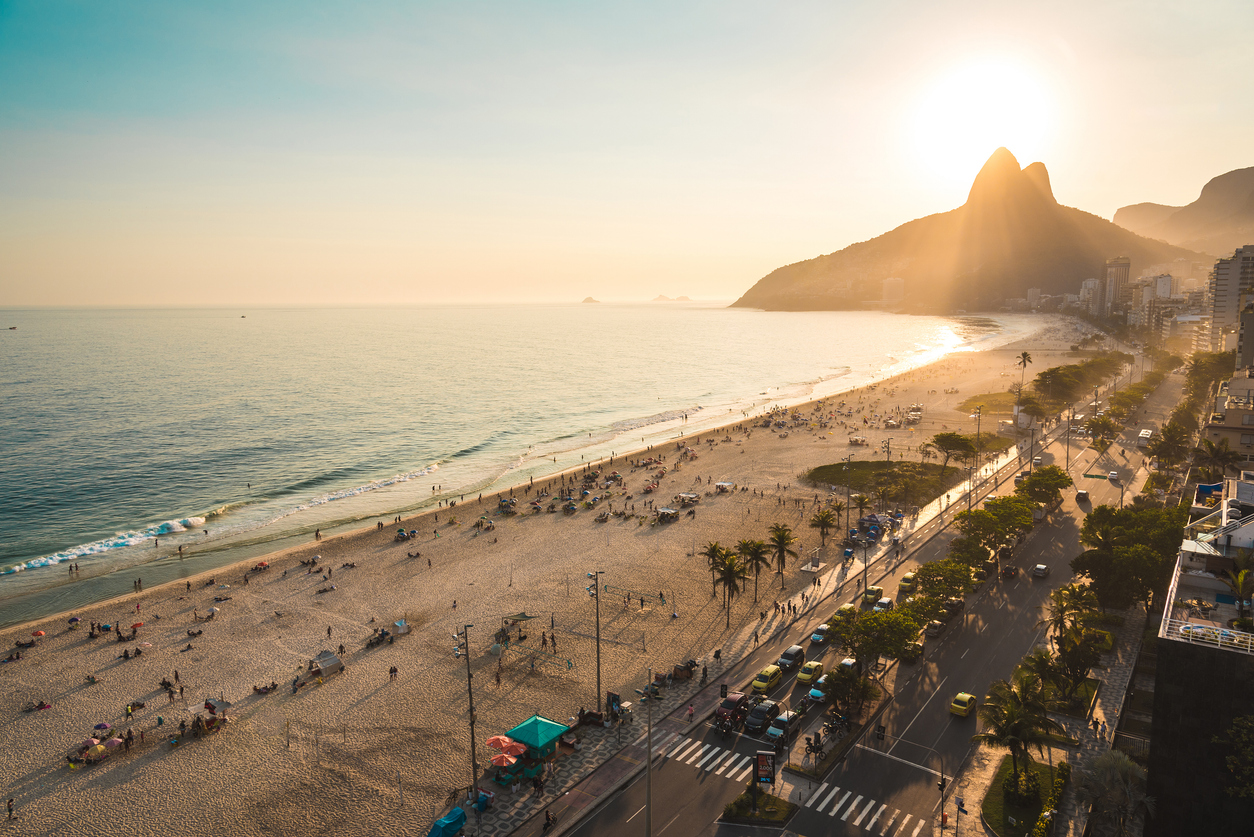 Gafisa vende Hotel Praia Ipanema e Fashion Mall em meio a crise financeira - Portas