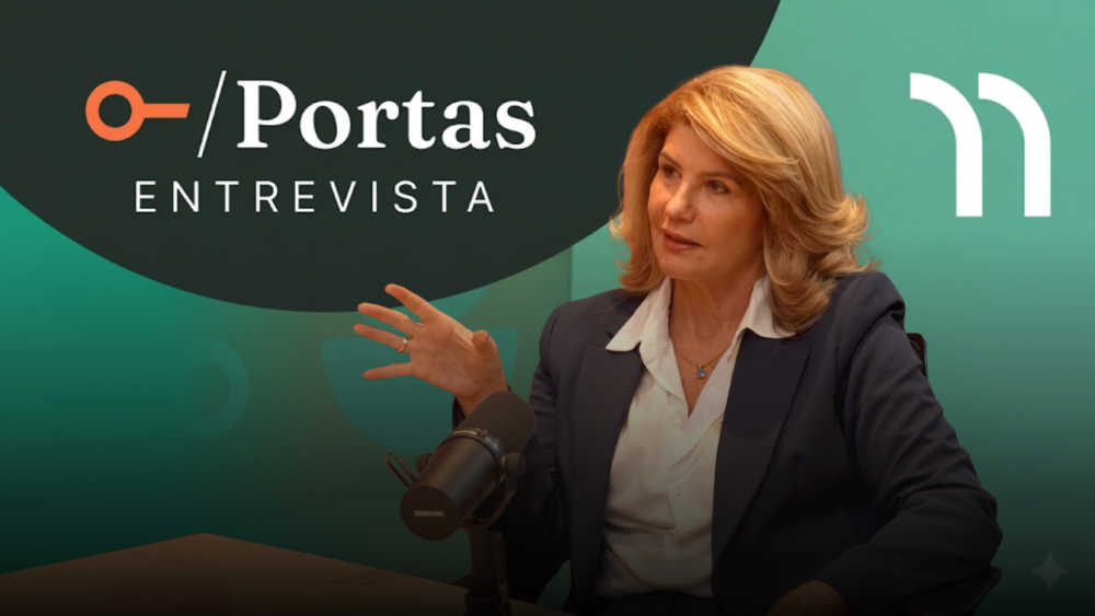 Silvana Carvalho em entrevista no estúdio Portas Entrevista sobre condomínios de alto padrão. Silvana Carvalho em entrevista no estúdio Portas Entrevista sobre condomínios de alto padrão.